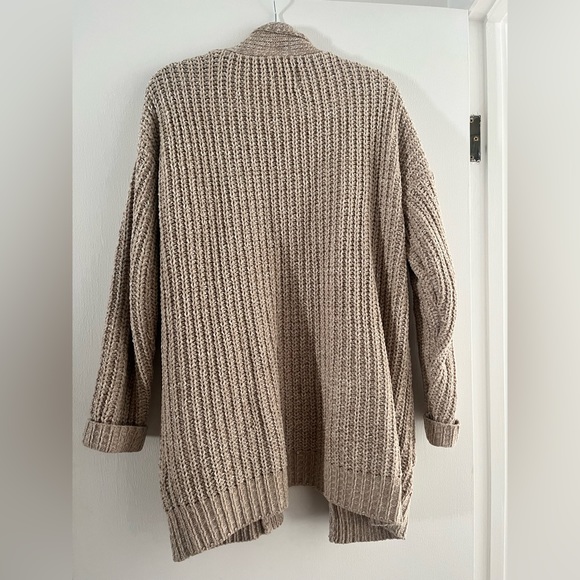 Volcom Women’s Knit Beige Cardigan - Picture 2 of 3